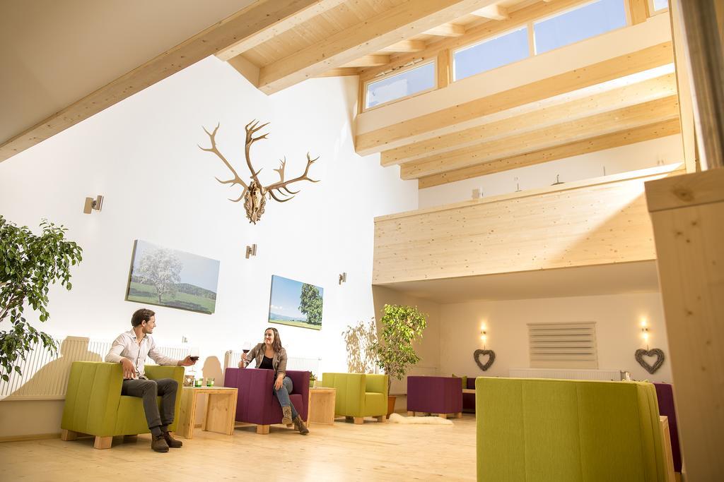 Hotel Muhr Pöllauberg Екстериор снимка